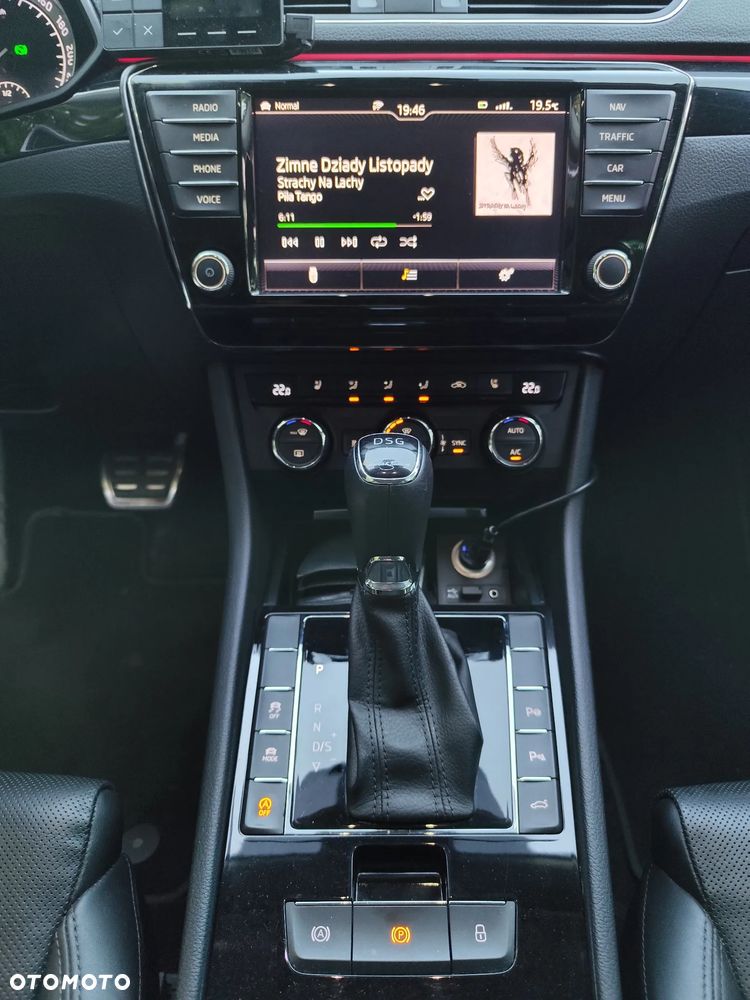Skoda Superb 2.0 TSI 4x4 L&K DSG - 8