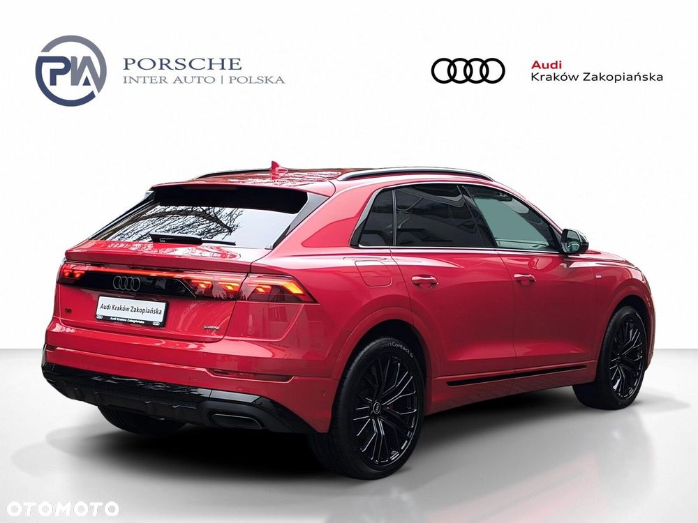 Audi Q8 - 8