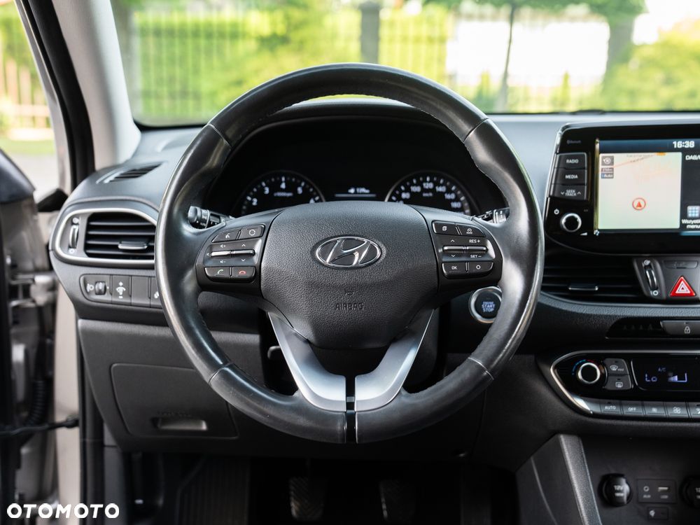 Hyundai i30 1.4 T-GDI Premium - 32