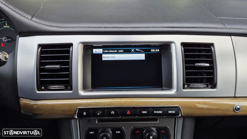 Jaguar XF Sportbrake 2.2 - 11