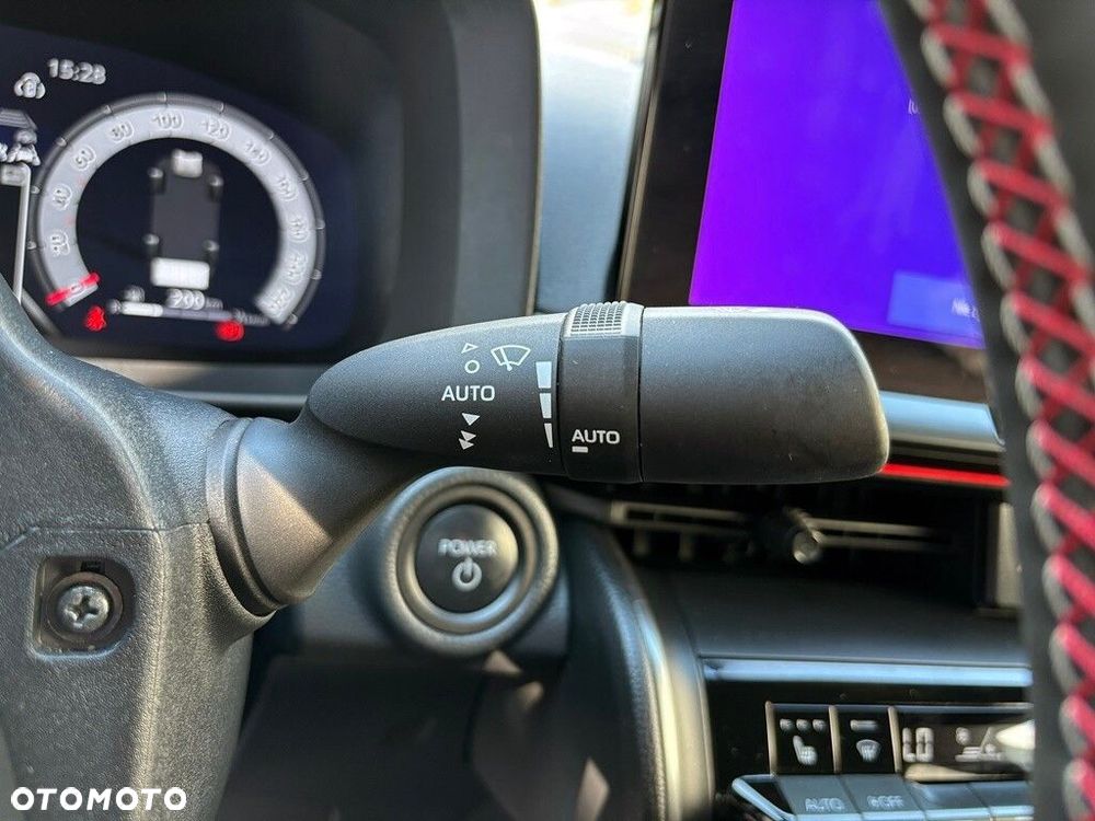 Toyota C-HR - 12