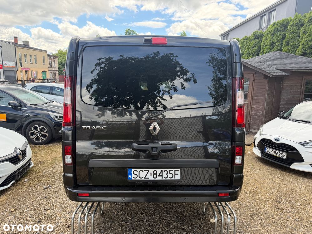Renault Trafic 2.0 dCi EDC - 6