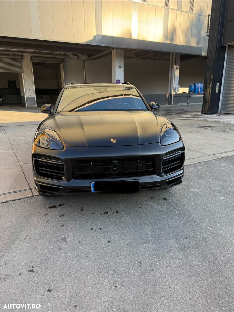 Porsche Cayenne - 10