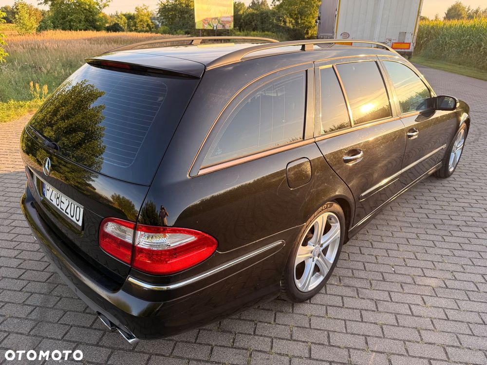 Mercedes-Benz Klasa E 320 T Avantgarde - 16