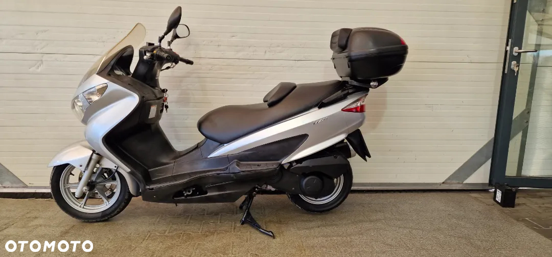 Suzuki Burgman - 5