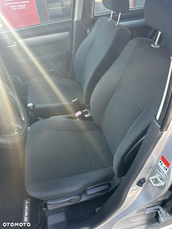 Suzuki Swift - 13