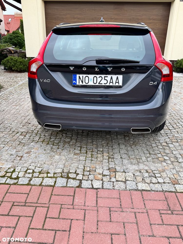 Volvo V60 - 10