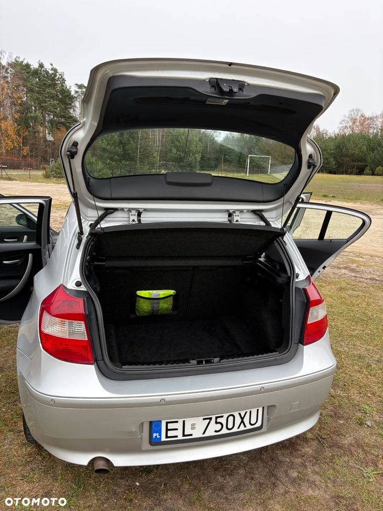 BMW Seria 1 116i - 22