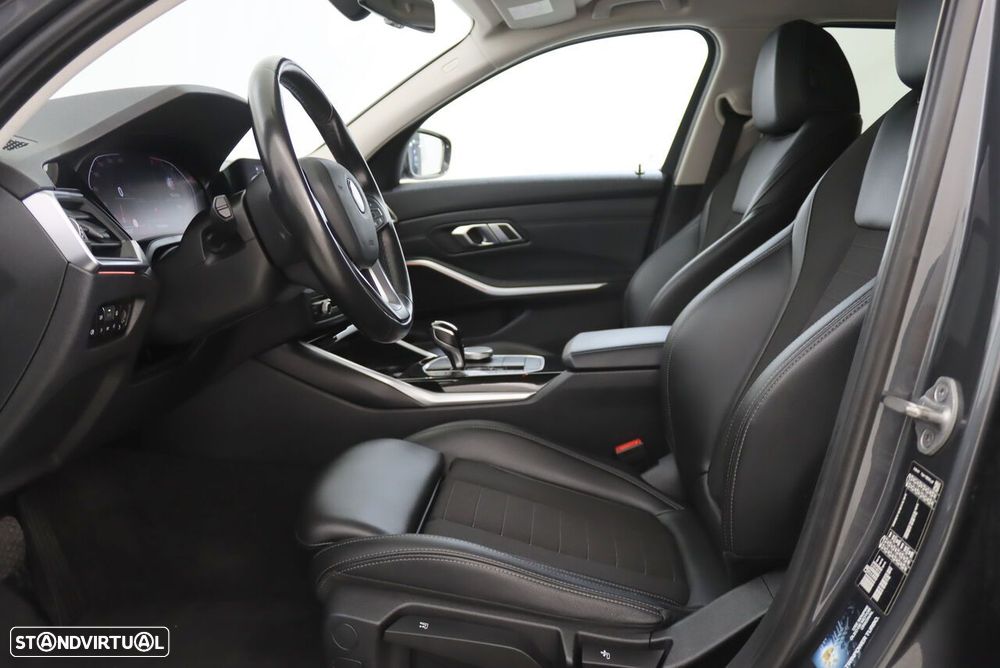 BMW 318 2022 photo 4