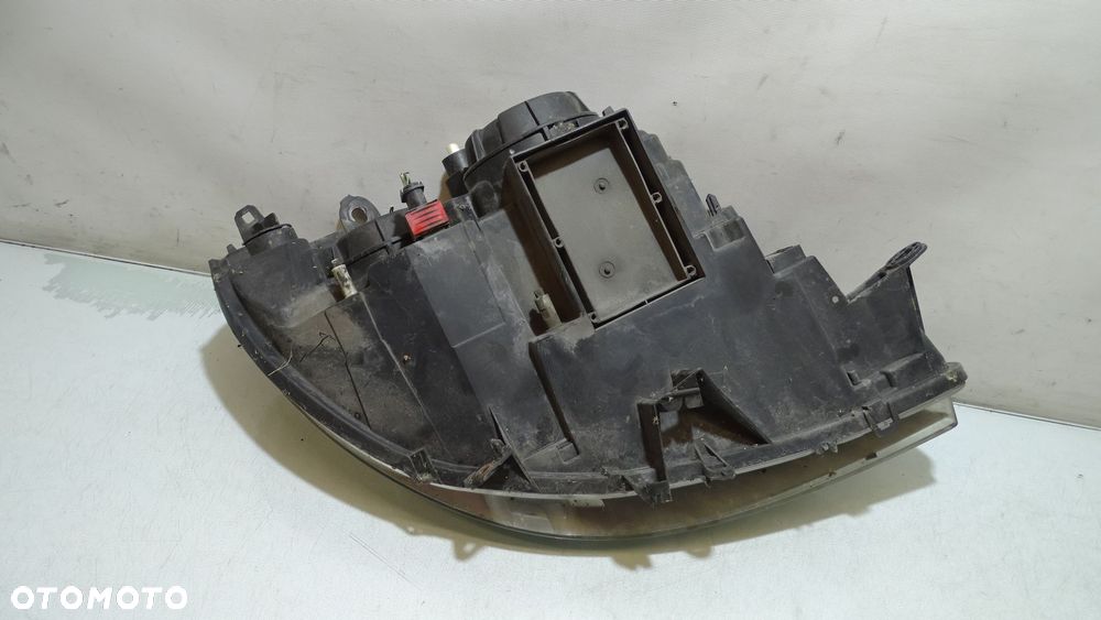 LAMPA LEWA PRZEDNIA PEUGEOT 807 2.0 - 4