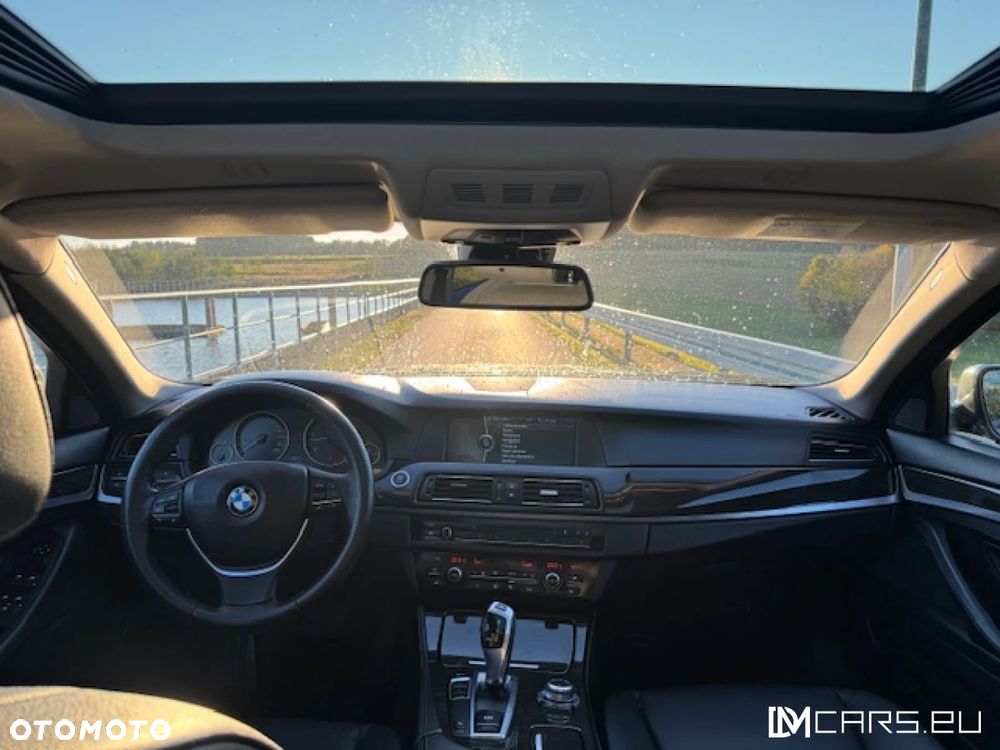 BMW Seria 5 525d - 5
