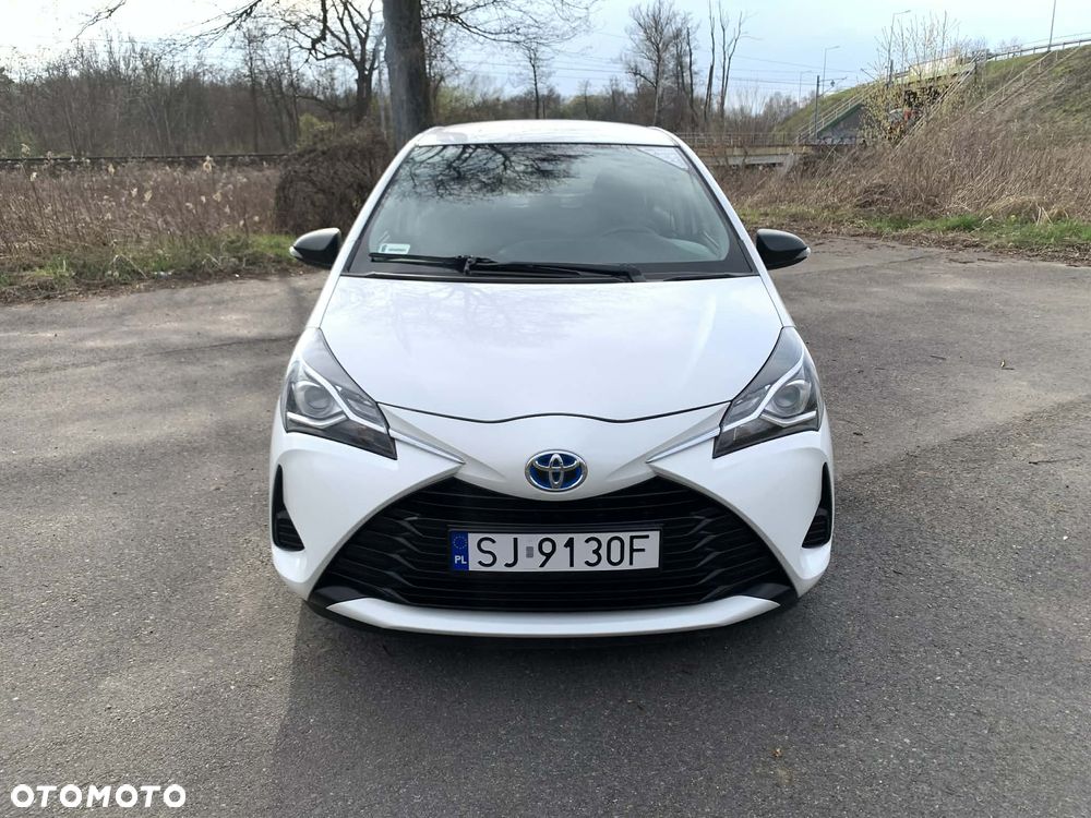 Toyota Yaris Hybrid 100 Active - 2