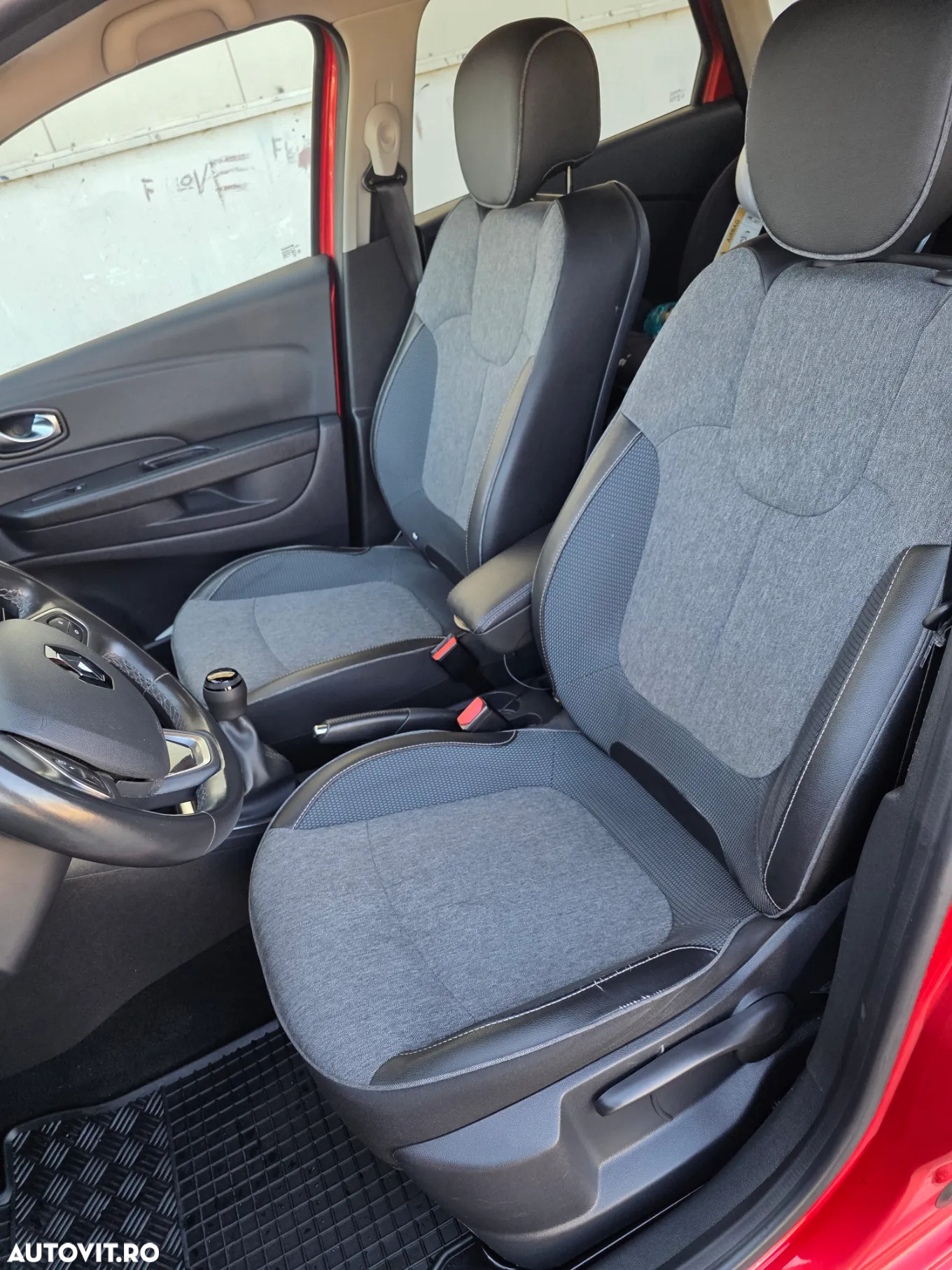 Renault Captur (ENERGY) TCe 90 INTENS - 28