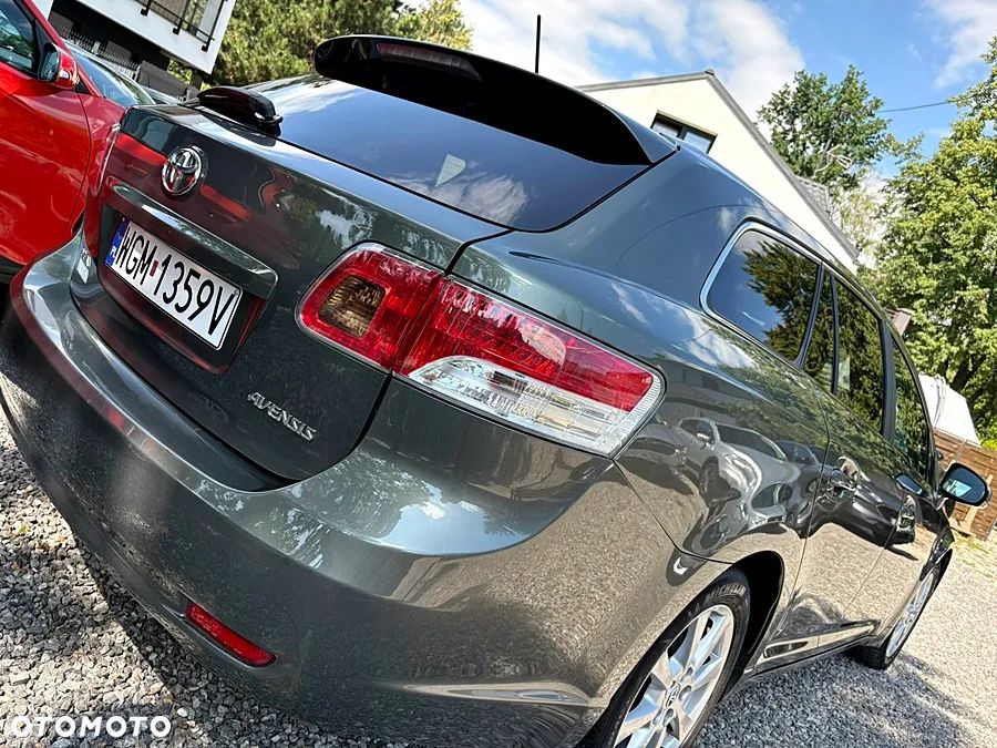Toyota Avensis 2.0 D-4D Sol plus+NAVI - 13