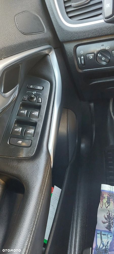 Volvo V40 D3 Momentum - 17