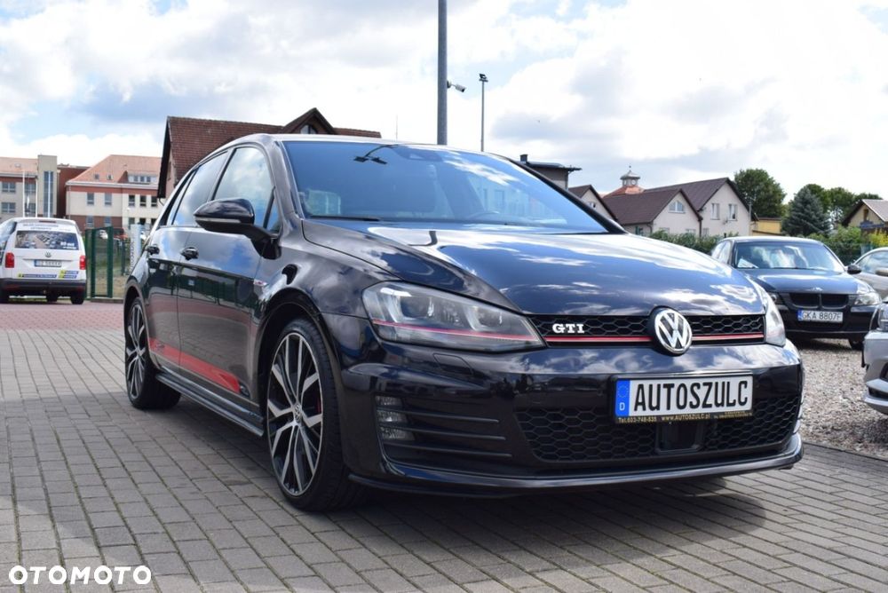 Volkswagen Golf - 4