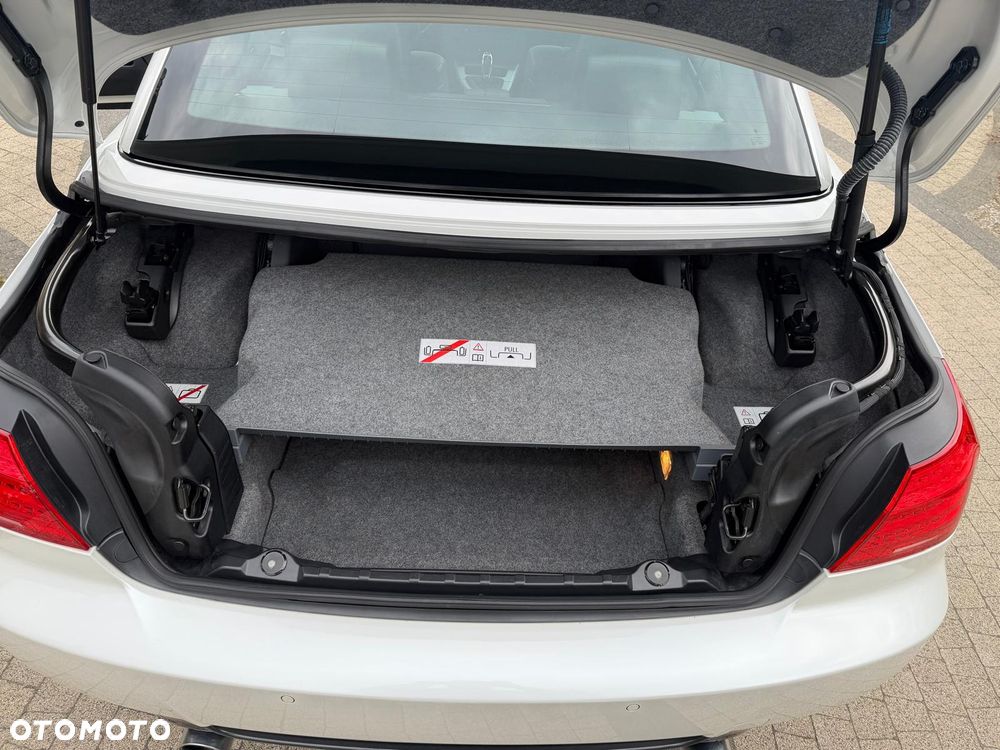 BMW Seria 3 335i Edition Exclusive - 31