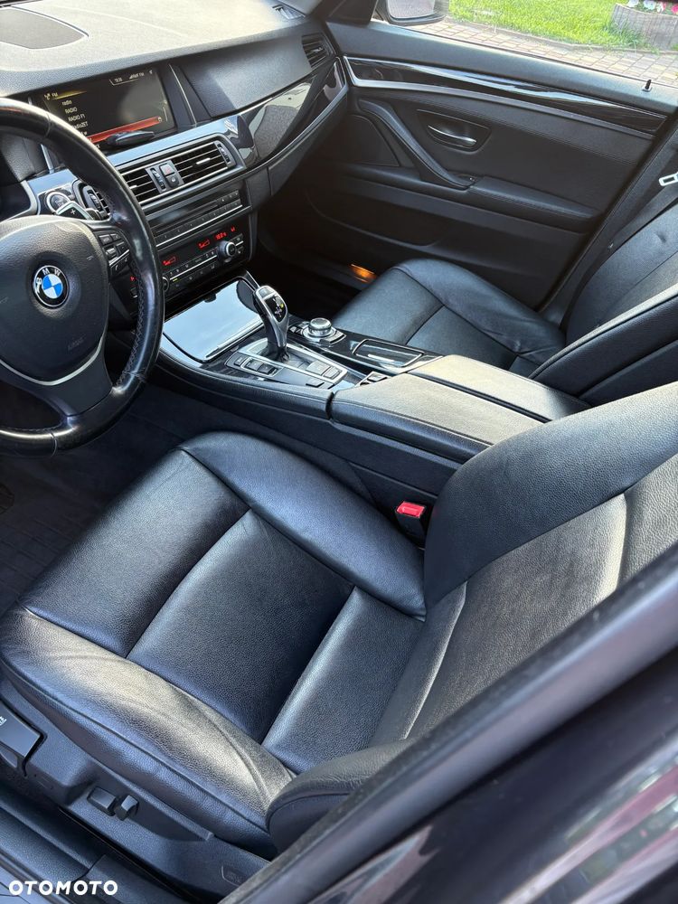 BMW Seria 5 520d - 14