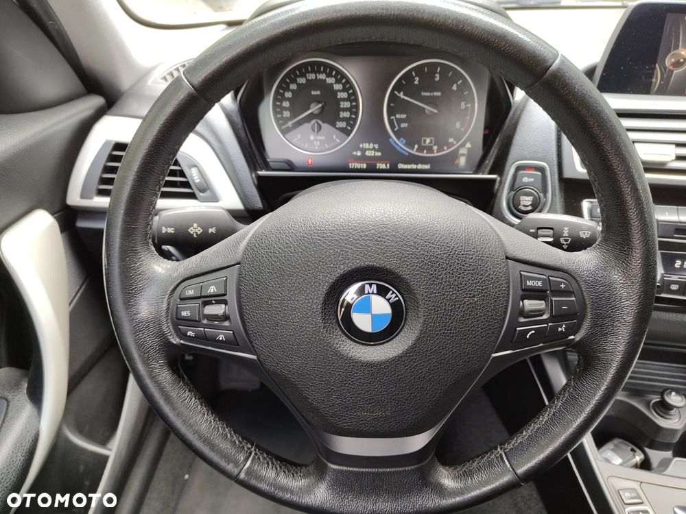 BMW Seria 1 116d Sport Line Shadow - 19