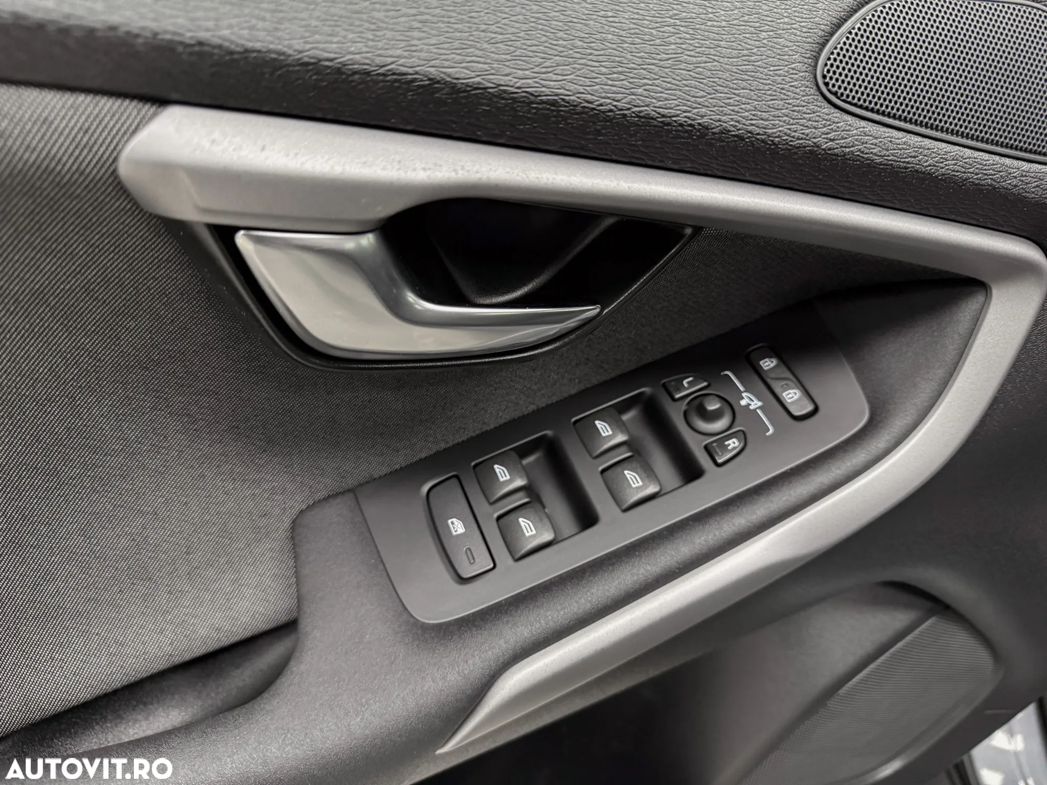 Volvo V40 Cross Country D2 Powershift Momentum - 21