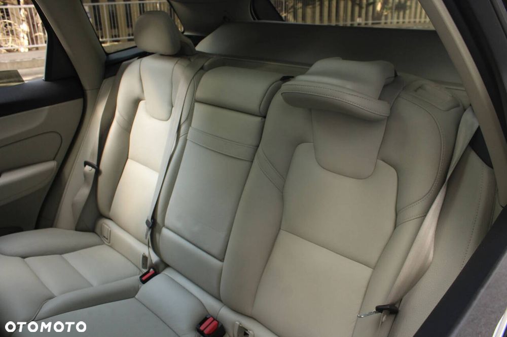 Volvo XC 60 - 18