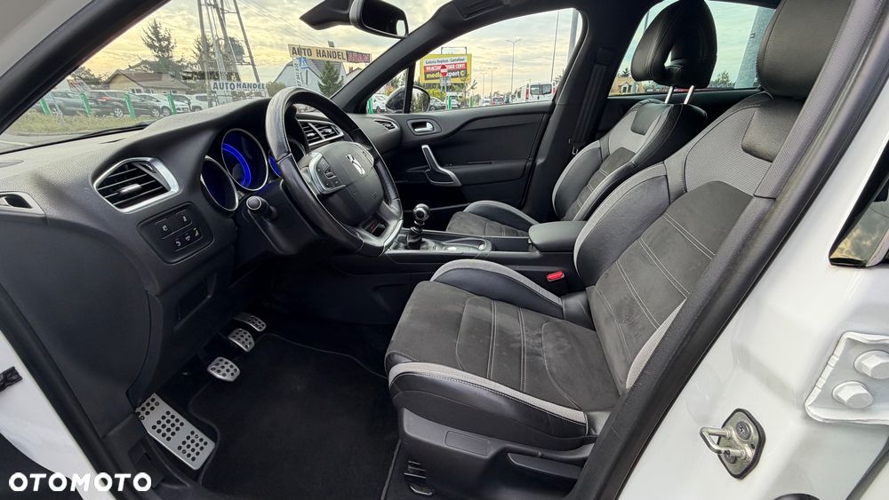 Citroën DS4 Crossback PureTech 130 S&S - 9