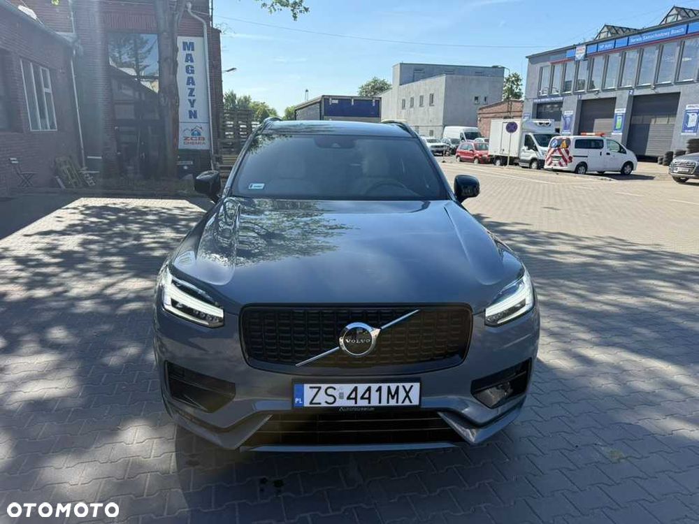 Volvo XC 90 - 1