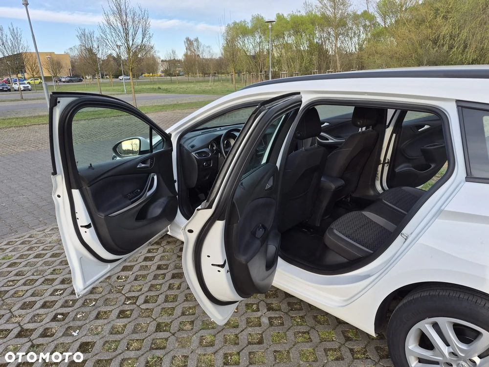 Opel Astra 1.5 D Start/Stop Business Edition - 4
