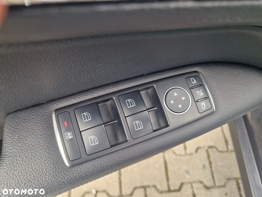 Mercedes-Benz Klasa E - 8