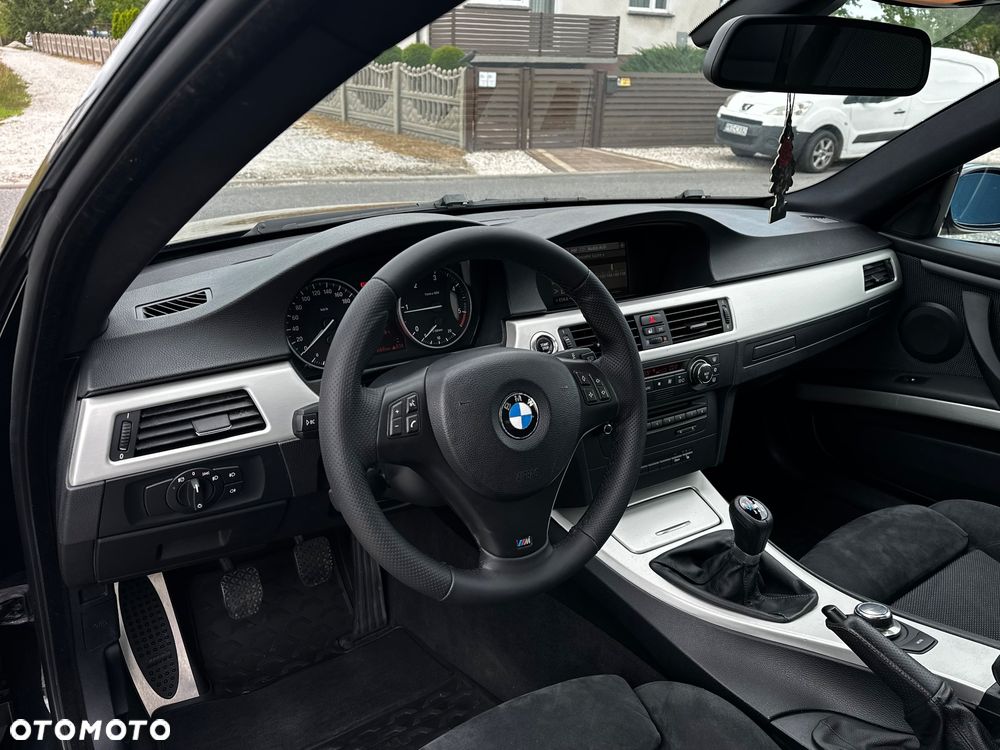 BMW Seria 3 320d - 19