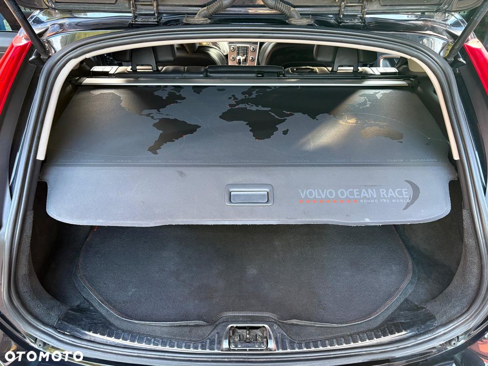 Volvo V60 D4 Ocean Race - 15