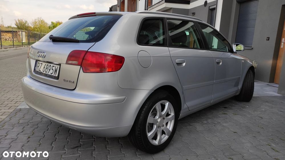 Audi A3 Sportback - 10