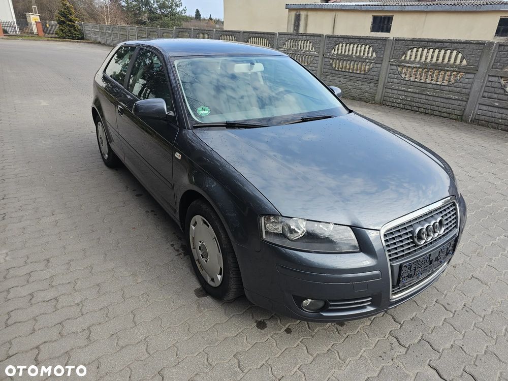 Audi A3 Sportback 1.6 Attraction - 2