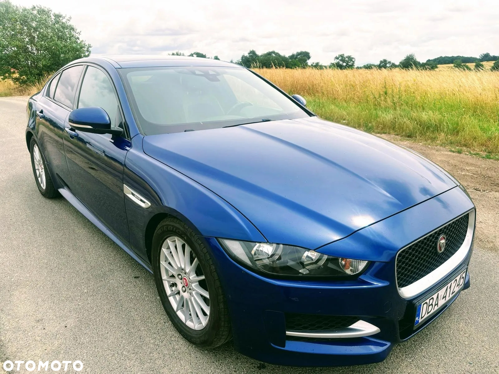 Jaguar XE - 3