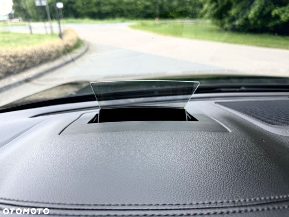 Volkswagen Arteon 2.0 TSI 4Motion R-Line DSG - 17