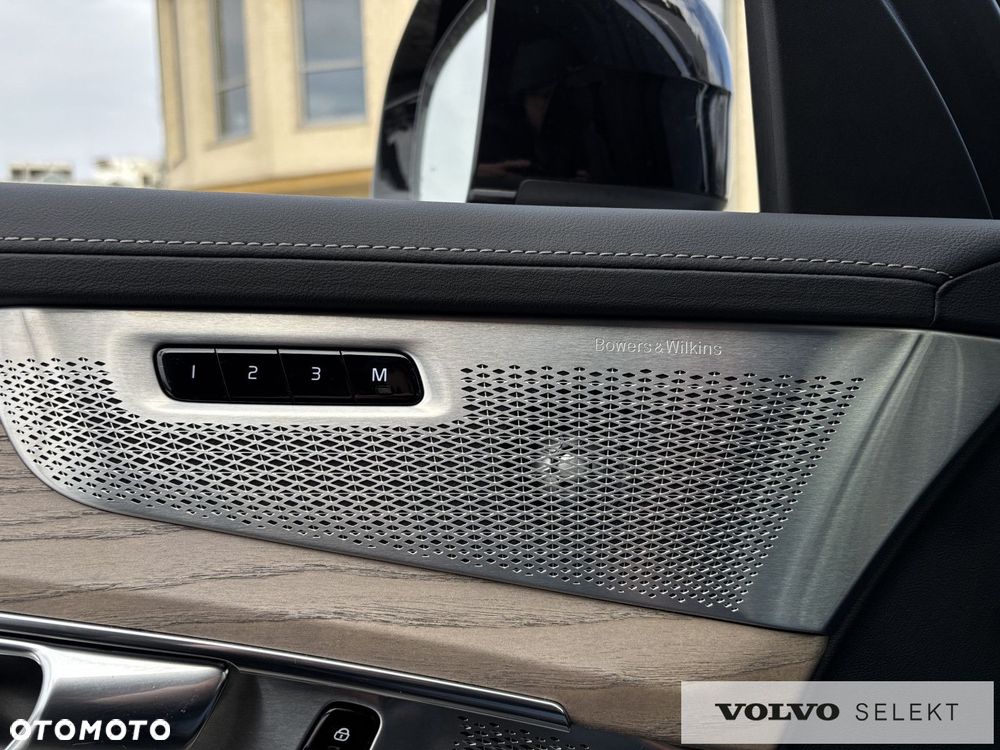 Volvo XC 90 - 25