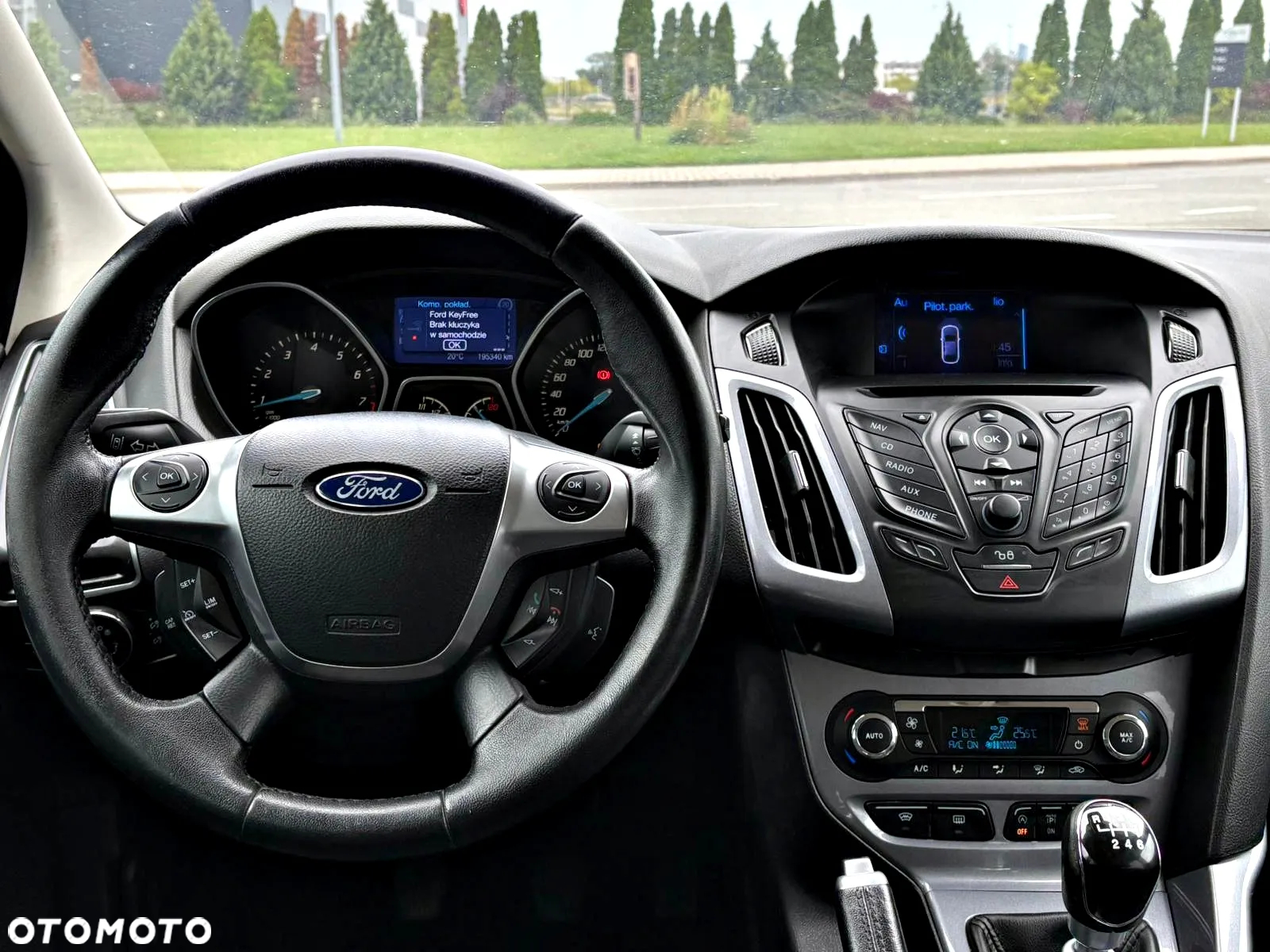 Ford Focus 1.6 EcoBoost Titanium - 17