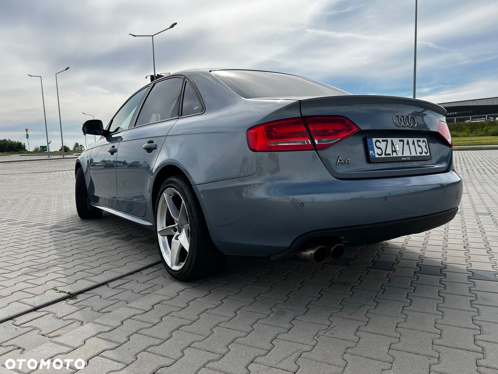 Audi A4 Limousine - 2