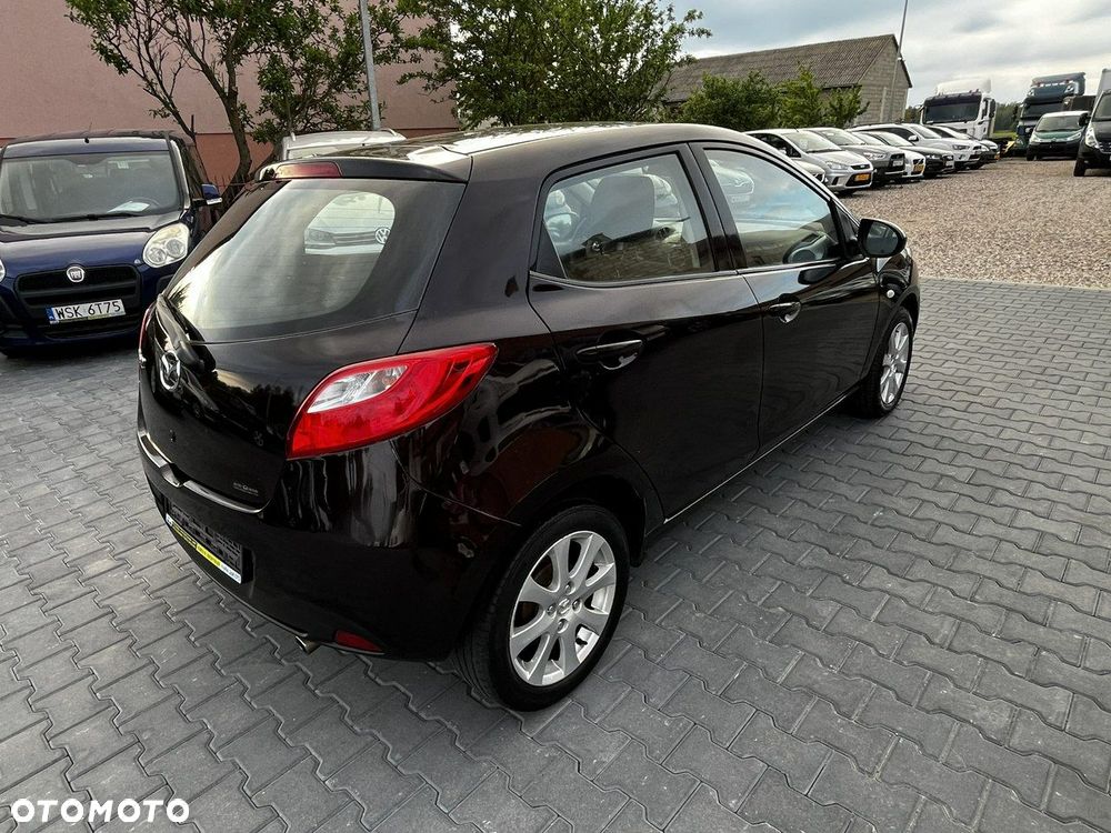 Mazda 2 - 3