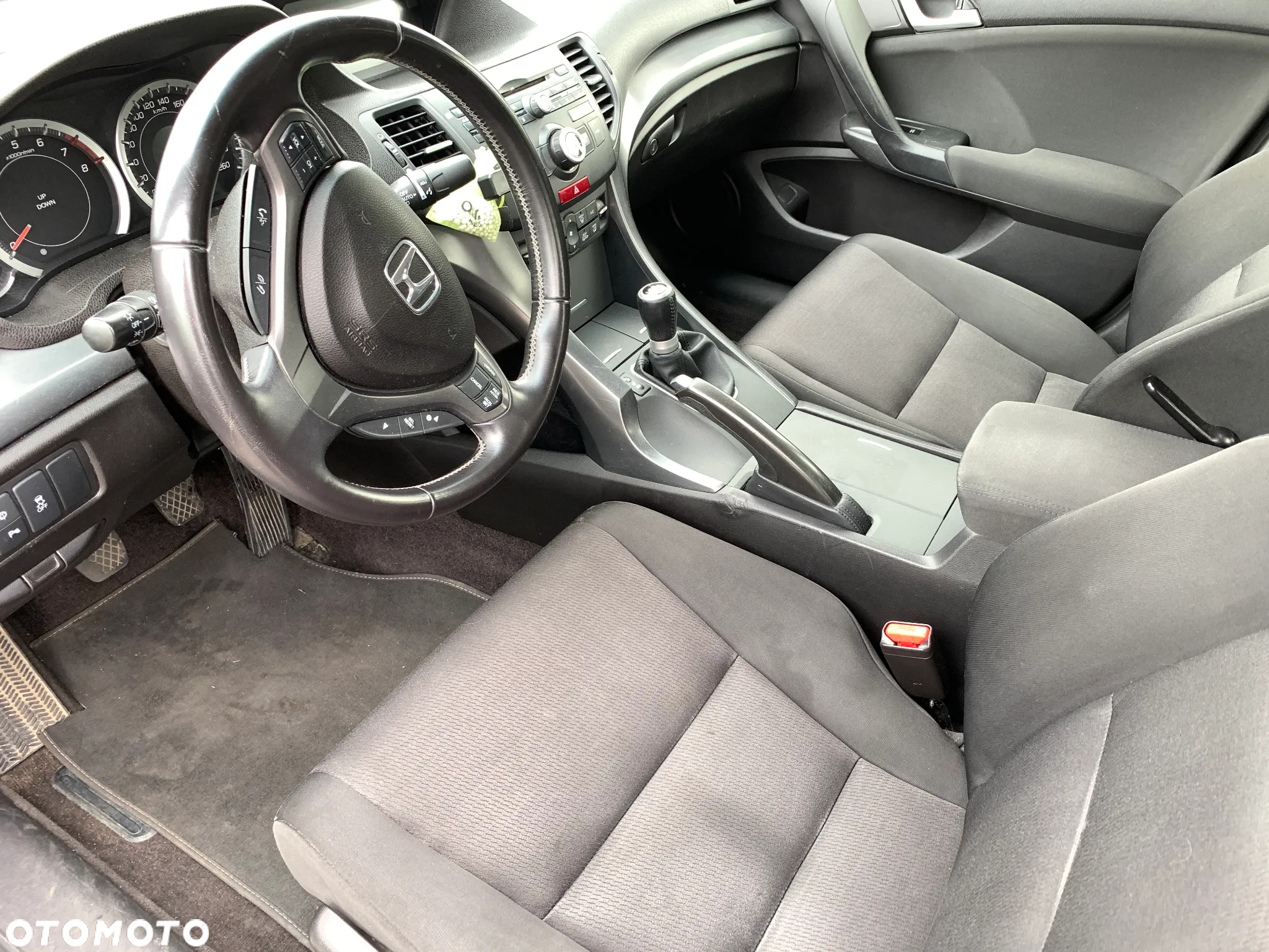 Honda Accord 2.0 Comfort - 2
