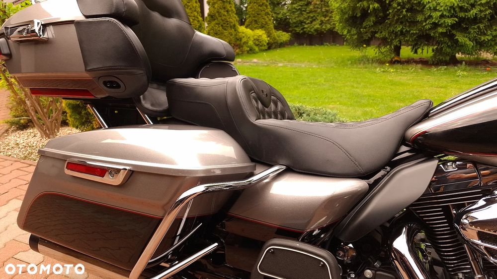 Harley-Davidson Touring Road Glide - 15
