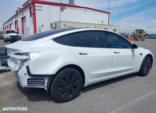 Tesla Model 3 Standard - 10