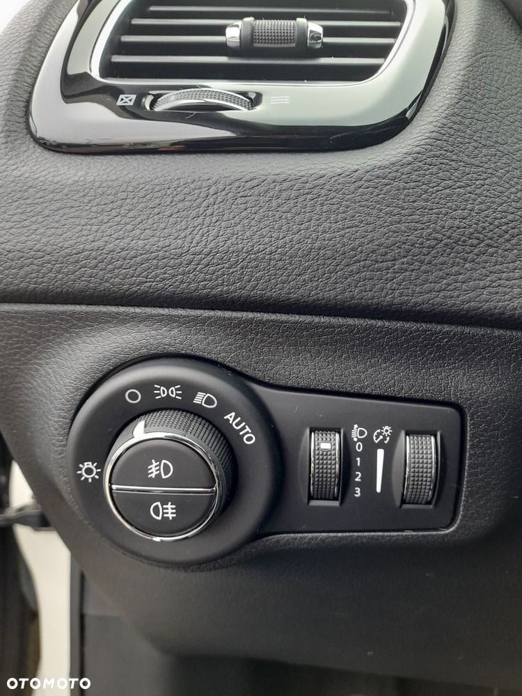 Jeep Compass 1.4 TMair Limited FWD S&S - 13