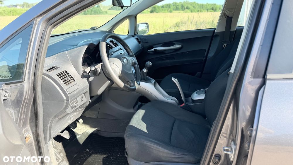 Toyota Auris 1.6 VVT-i Prestige Start - 8