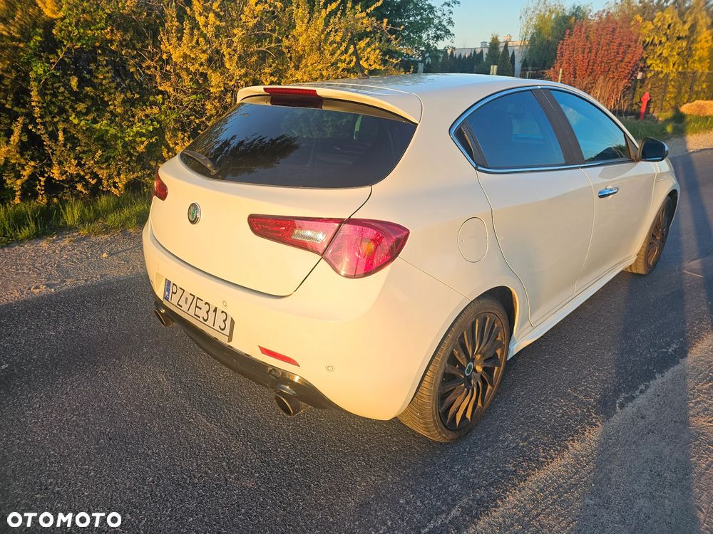Alfa Romeo Giulietta - 8