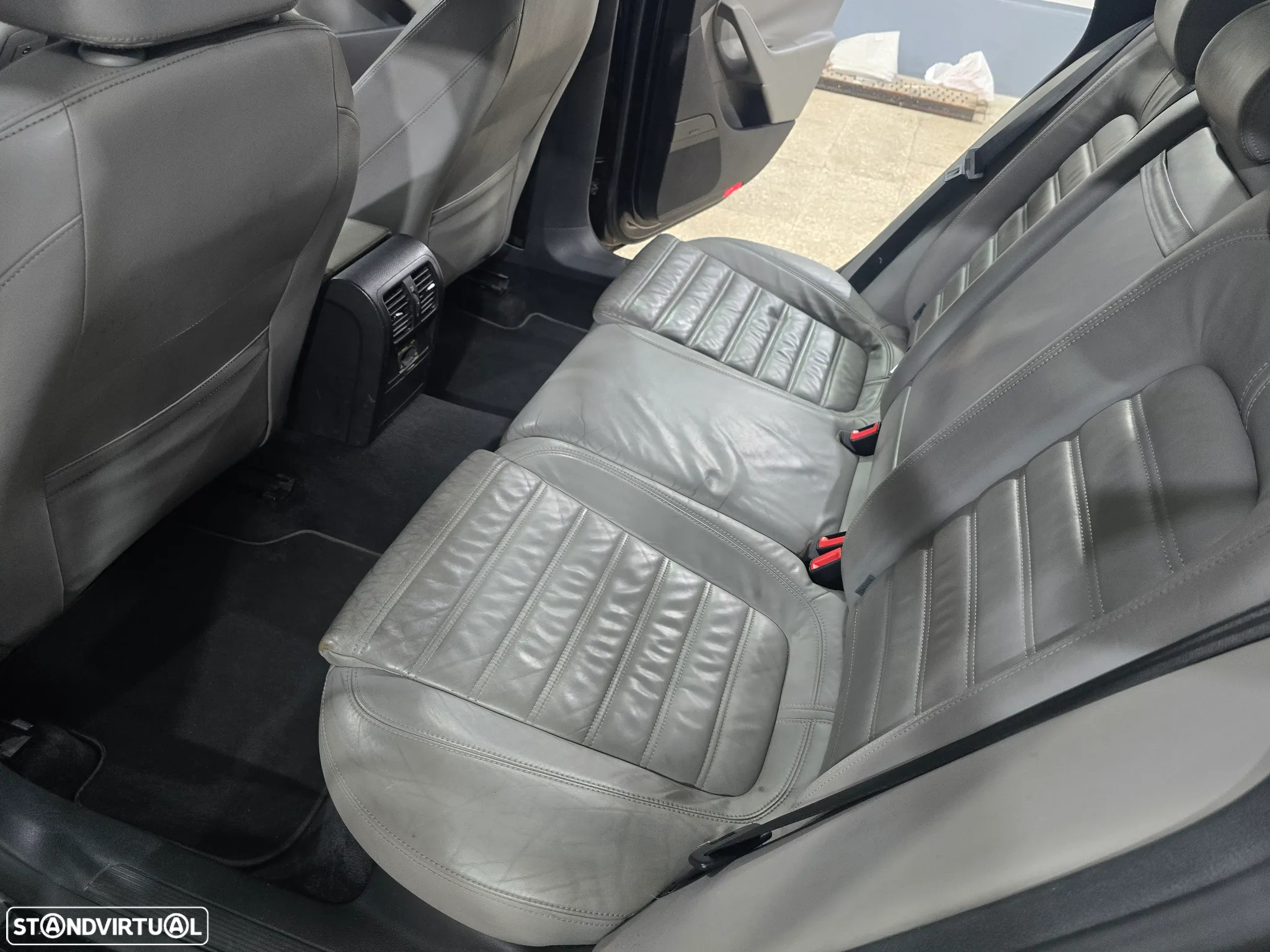 VW Passat Variant 1.8 TSI Highline - 12