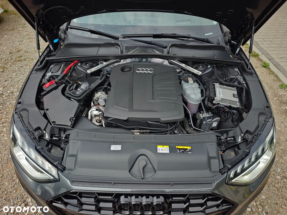 Audi A4 Avant 40 TDI quattro S tronic - 32