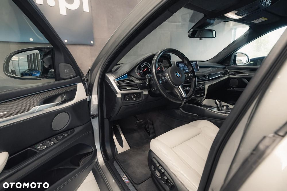 BMW X6M - 10