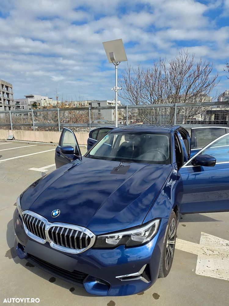 BMW Seria 3 320d xDrive AT MHEV - 14