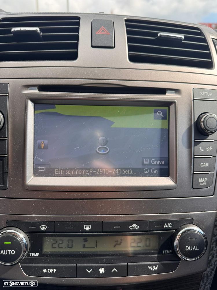 Toyota Avensis SW 2.0 D-4D Exclusive +GPS - 18